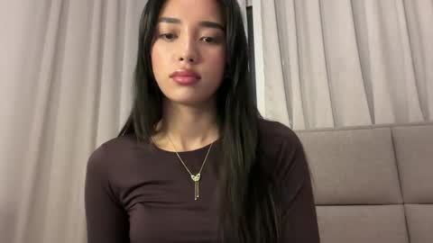 Lily online show from 11-19-25, 04:29