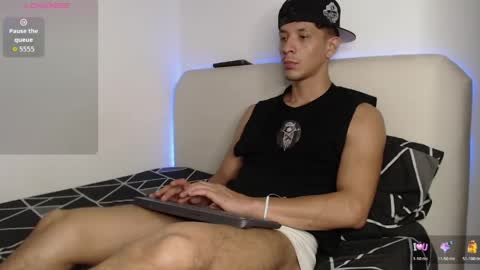 Snapshot of arlen_lexxx chatting on 05-31-26, 05:04 arlen_lexxx online show from 05-31-26, 05:04