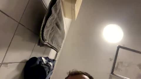 armyskater32 online show from 09-16-25, 08:43