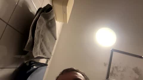 armyskater32 online show from 01-17-26, 09:51