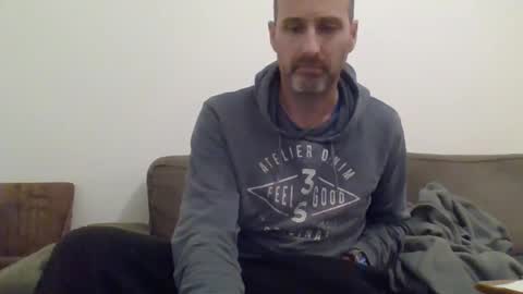 arnaud502700 online show from 12-04-24, 10:41