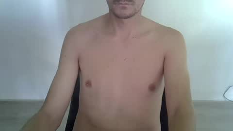 Snapshot of arnoanro chatting on 07-20-26, 01:24 arnoanro online show from 07-20-26, 01:24