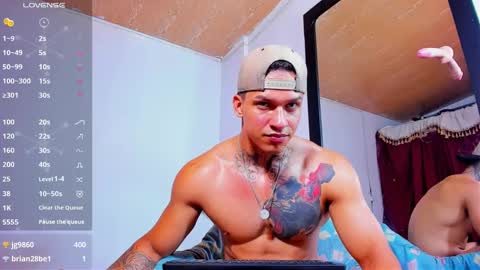 Snapshot of arnold_fit_hot98 chatting on 02-28-25, 10:50 Arnold fit hot98 online show from 02-28-25, 10:50