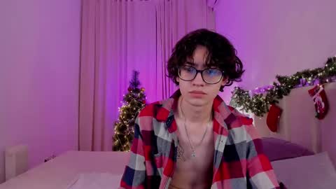 Arnold online show from 12-25-24, 04:00