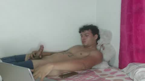 Snapshot of aron_444 chatting on 08-03-26, 05:16 online show from 08-03-26, 05:16