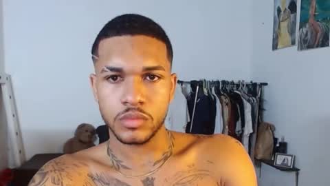 Snapshot of aron_7 chatting on 01-20-25, 12:15 aron_7 online show from 01-20-25, 12:15