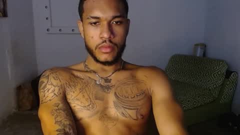 Snapshot of aron_7 chatting on 03-10-25, 04:49 aron_7 online show from 03-10-25, 04:49