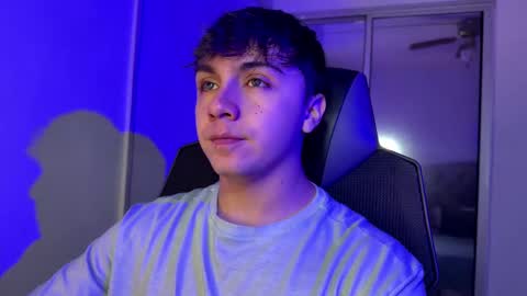 aron__cooper online show from 10-04-25, 01:47