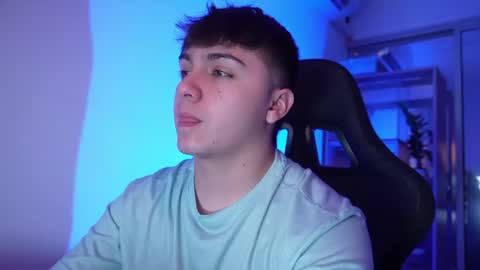 Snapshot of aron__cooper chatting on 07-04-26, 02:29 aron__cooper online show from 07-04-26, 02:29