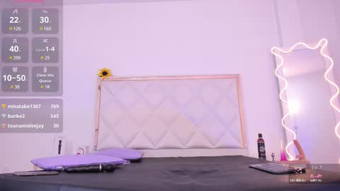 Snapshot of aron_tay chatting on 12-27-24, 10:55 your aron online show from 12-27-24, 10:55