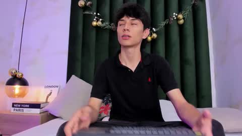 Aron online show from 12-19-25, 02:07