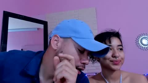 Snapshot of aronandmoli chatting on 06-12-26, 01:32 aronandmoli online show from 06-12-26, 01:32