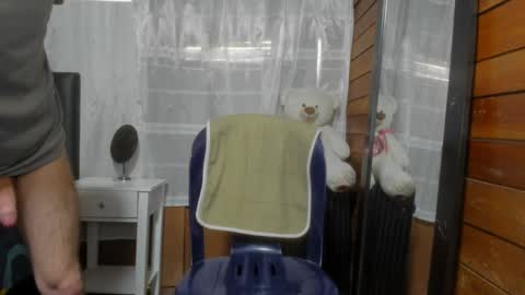 Aron G Franco online show from 02-25-25, 08:51