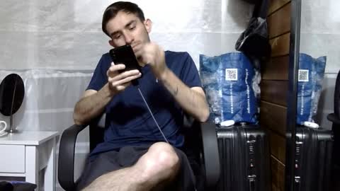 Aron G Franco online show from 11-27-25, 06:10