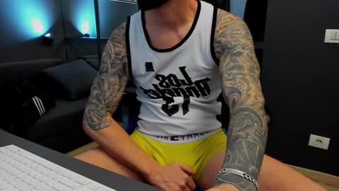 Snapshot of arongrant chatting on 02-08-26, 09:56 AronGrant online show from 02-08-26, 09:56