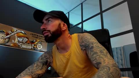 Snapshot of arongrant chatting on 02-13-26, 09:49 AronGrant online show from 02-13-26, 09:49