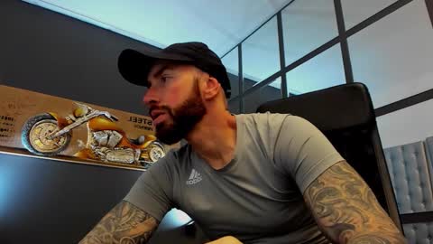 Snapshot of arongrant chatting on 02-23-26, 10:23 AronGrant online show from 02-23-26, 10:23