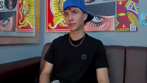 Arontawers online show from 03-23-26, 07:18