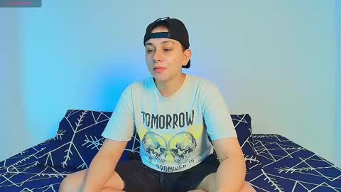 Snapshot of arontroy_wi chatting on 03-03-25, 12:05 noah and ivy online show from 03-03-25, 12:05