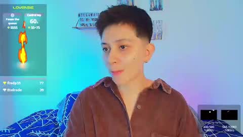 Snapshot of arontroy_wi chatting on 03-07-25, 02:56 noah and ivy online show from 03-07-25, 02:56