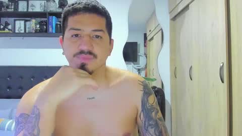 ARON  Independent model  online show from 10-23-25, 12:32