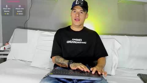 AROON HOT online show from 02-19-26, 09:22