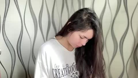 KATE MORE  online show from 11-14-25, 05:50