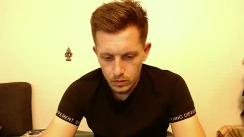 Snapshot of arromwilliam90 chatting on 02-09-25, 05:33 arromwilliam90 online show from 02-09-25, 05:33