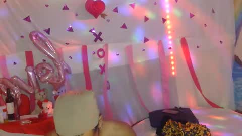 Snapshot of artdiente_sex chatting on 02-15-25, 10:33 Nathy online show from 02-15-25, 10:33