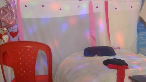 Snapshot of artdiente_sex chatting on 02-18-25, 11:33 Nathy online show from 02-18-25, 11:33