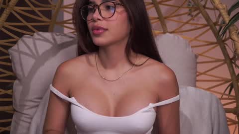 Amanda online show from 02-05-25, 02:19