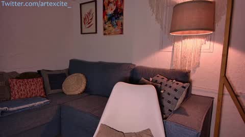Snapshot of artexcite_ chatting on 12-14-24, 03:29 Lina online show from 12-14-24, 03:29