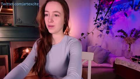 Snapshot of artexcite_ chatting on 03-12-25, 03:02 Lina online show from 03-12-25, 03:02