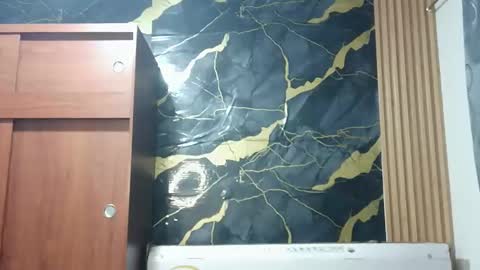 arthur1718 online show from 04-06-26, 01:47