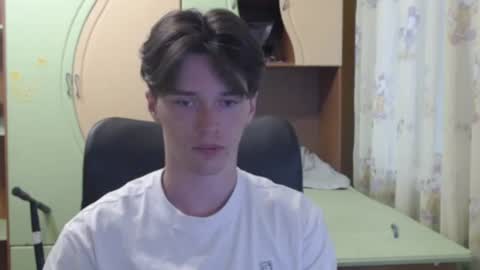 Snapshot of arthur__king chatting on 06-15-26, 01:35 Arthur online show from 06-15-26, 01:35
