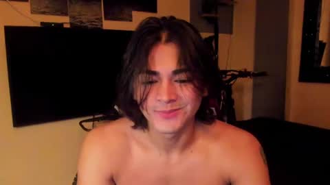 Snapshot of arthur_hunter chatting on 06-15-26, 09:28 I AM HERE online show from 06-15-26, 09:28