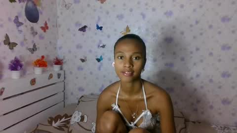 Snapshot of artsloveyou chatting on 06-20-26, 03:53 artsloveyou online show from 06-20-26, 03:53