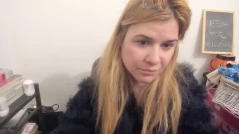 Snapshot of artsyandcraftsy_ chatting on 03-20-26, 10:14 MIA online show from 03-20-26, 10:14