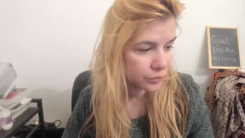 Snapshot of artsyandcraftsy_ chatting on 03-22-26, 10:29 MIA online show from 03-22-26, 10:29