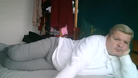 artuditu36 online show from 01-28-25, 11:38