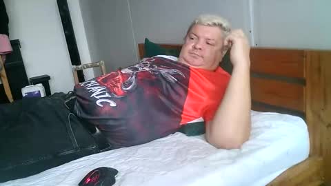 artuditu36 online show from 10-14-25, 09:54