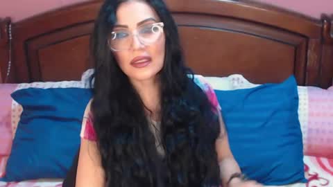 Snapshot of ary_z chatting on 07-18-26, 04:27 Ary online show from 07-18-26, 04:27