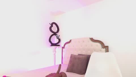 Snapshot of arya_02 chatting on 05-23-26, 04:39 Arya online show from 05-23-26, 04:39