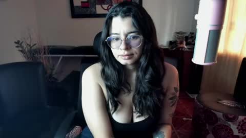 Snapshot of arya_miller chatting on 07-24-26, 03:32 Arya Miller online show from 07-24-26, 03:32