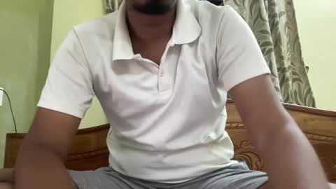 aryan_980763874 online show from 05-16-26, 12:29