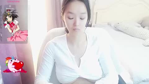 Lily online show from 11-19-25, 03:28