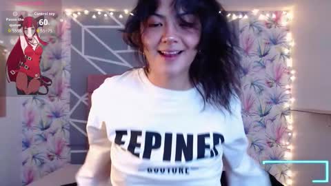 Saray online show from 11-11-25, 01:44