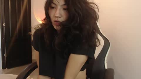 Snapshot of asaray_t chatting on 05-20-26, 12:50 Saray online show from 05-20-26, 12:50