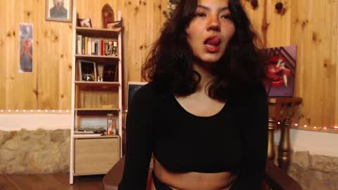 Snapshot of asaray_t chatting on 06-05-26, 01:01 Saray online show from 06-05-26, 01:01