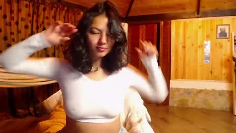 Snapshot of asaray_t chatting on 06-08-26, 11:27 Saray online show from 06-08-26, 11:27